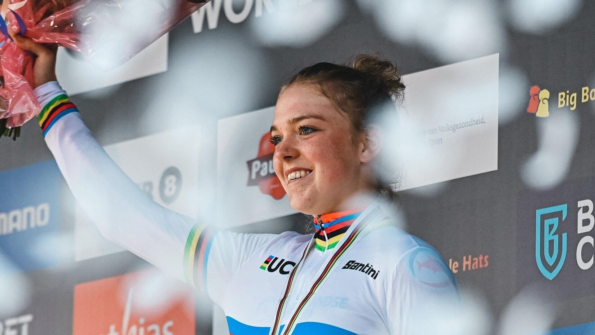 Fem van Empel weer wereldkampioen veldrijden