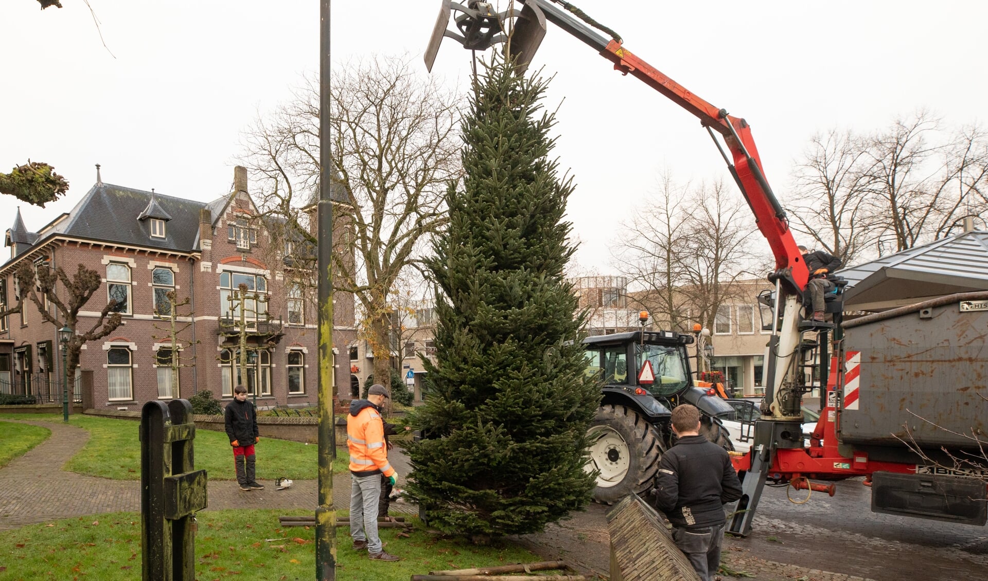 Dit Jaar Alternatieve Kerstboom Op De Brink Baarnschecourant Nl