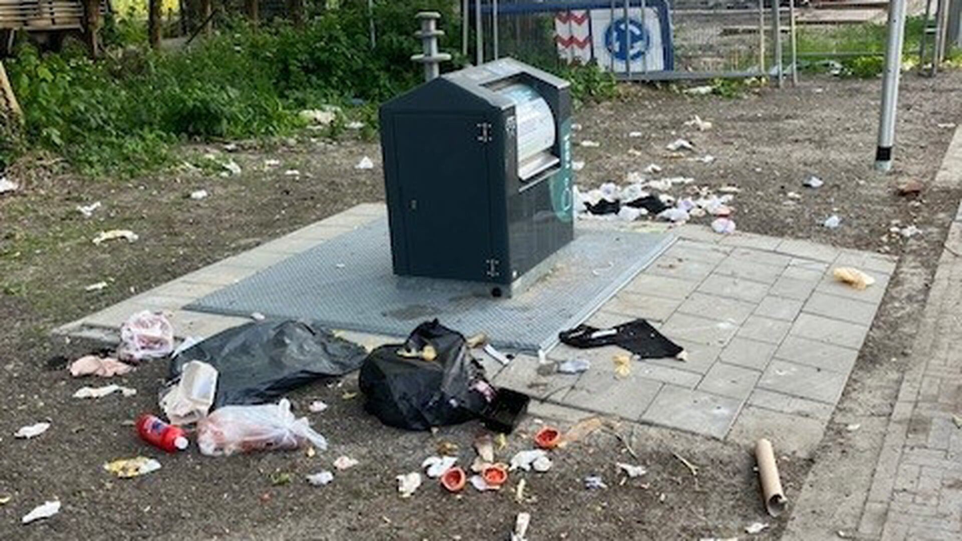 Wederom verbazing over troep bij afvalbrengstation