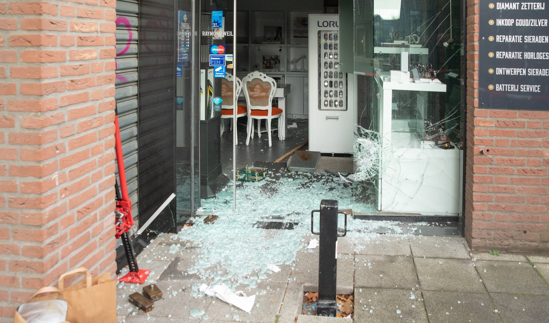 Soester juwelier in zak en as na kraak