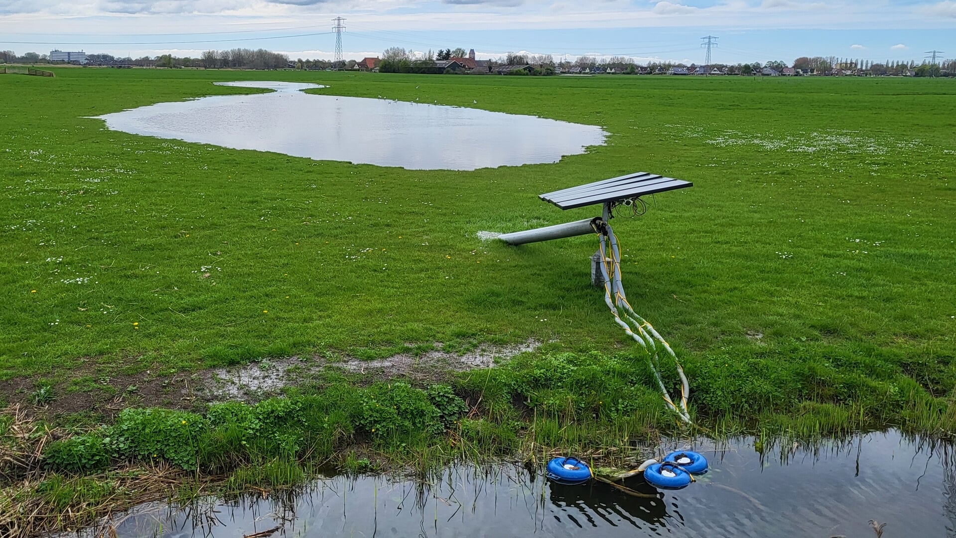 Diefstal van solarpompen treft weidevogelprojecten in Burgwerd en Wolsum, maar hulp komt snel op gan
