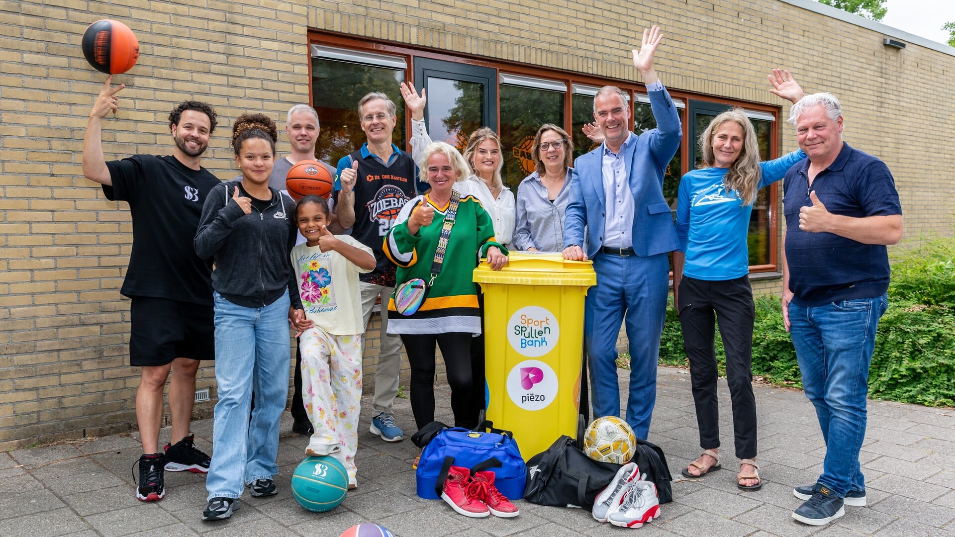 Zoetermeer krijgt drie inzamelpunten Sportspullenbank