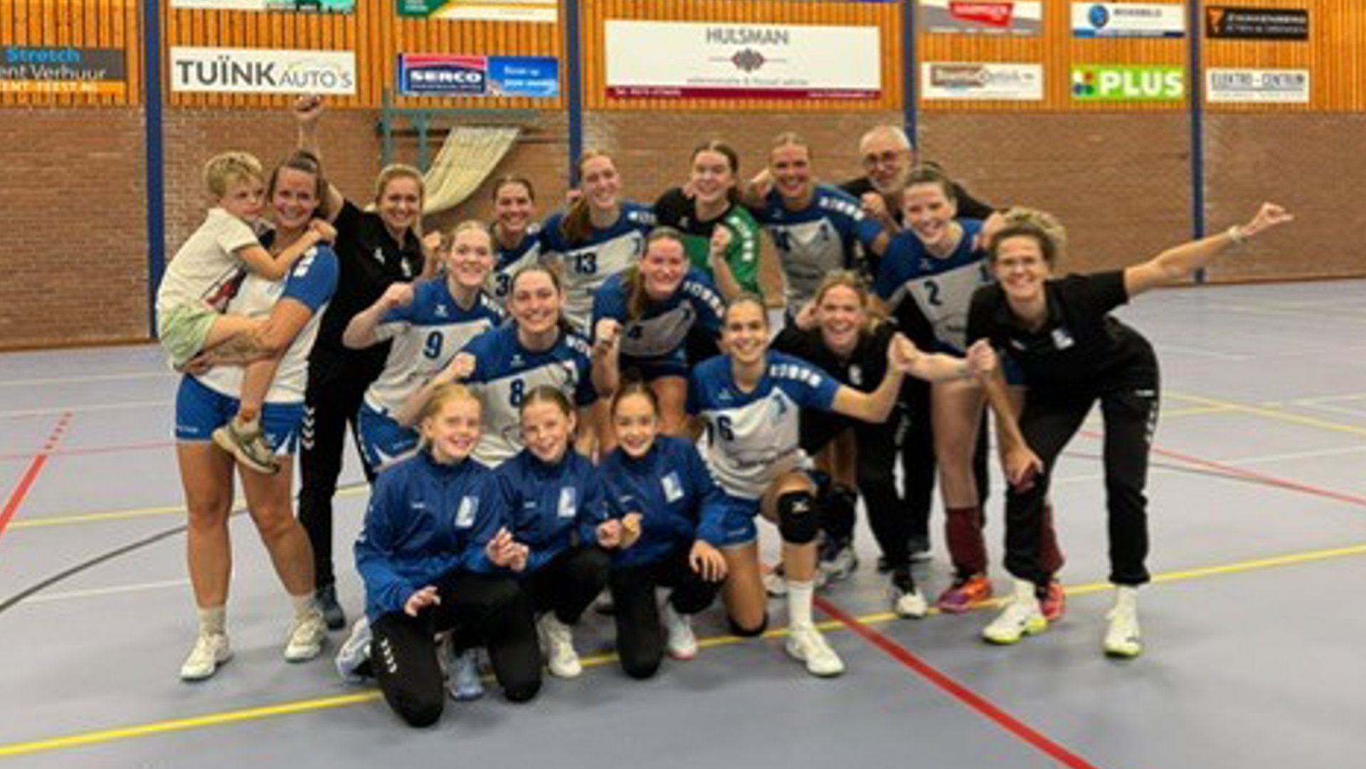 Handbalsters LHC winnen met 29-28