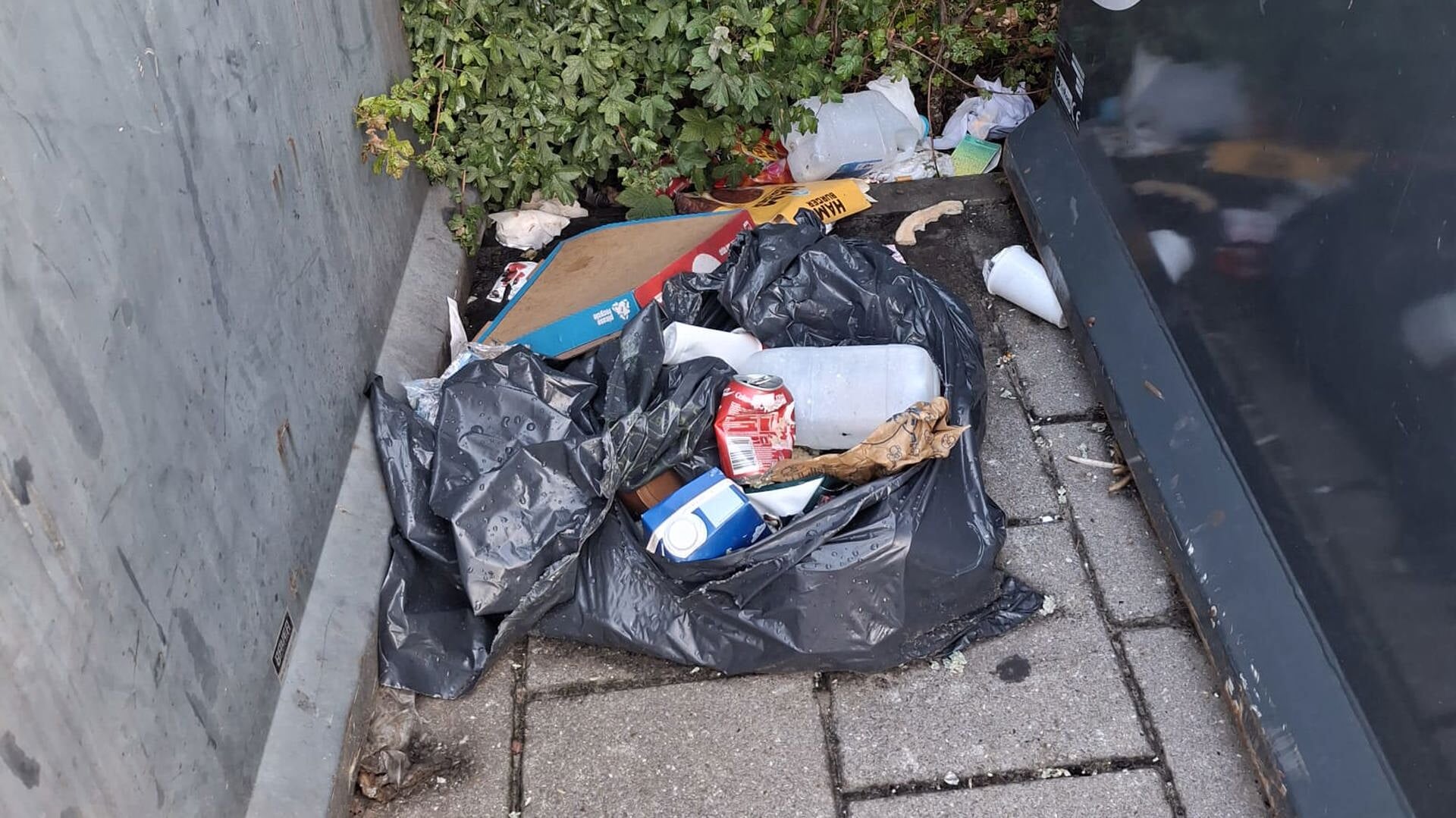 Dagelijkse dumpingen rondom Julianastraat