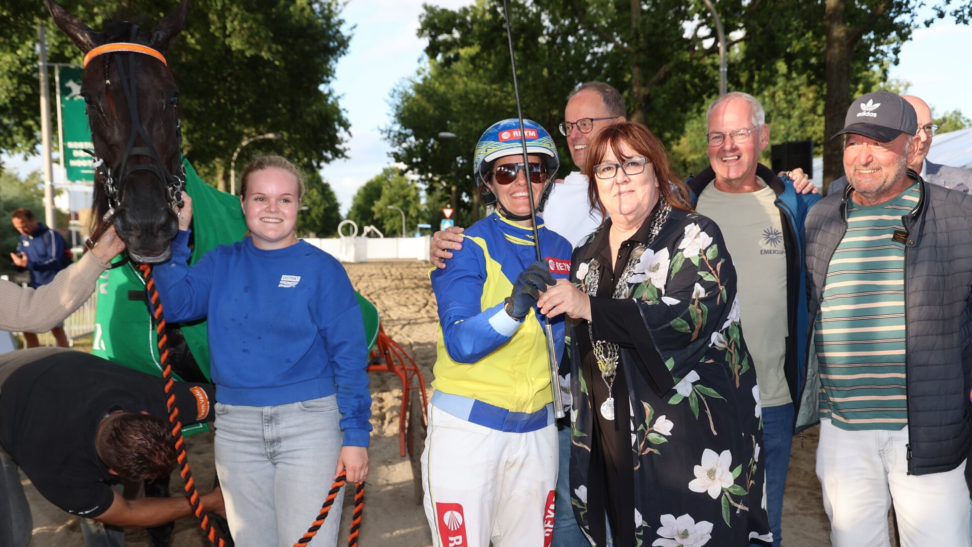Tara Mirchi wint spannende kortebaandraverij