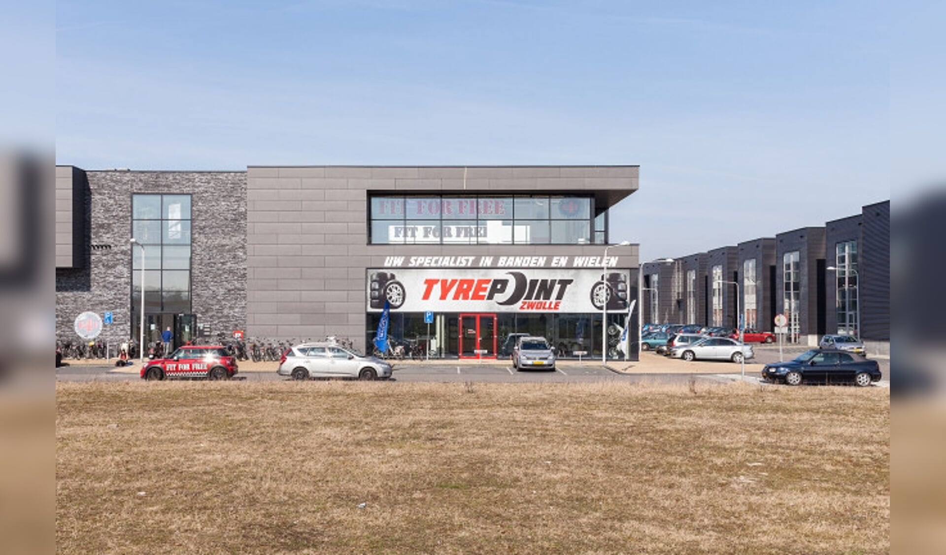 TyrePoint vier éénjarig jubileum met veel acties - De Swollenaer ...