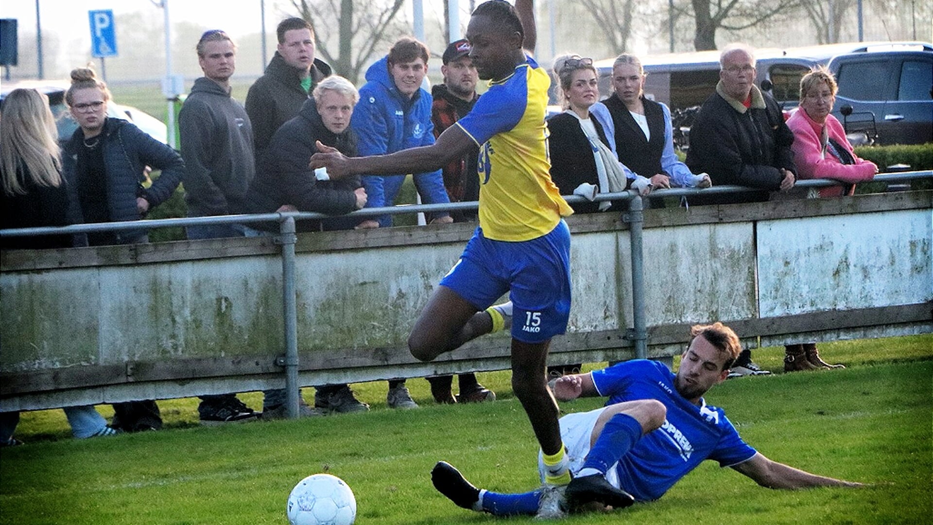 Waterpoort Boys wint bij Marrum en eindigt minimaal als negende