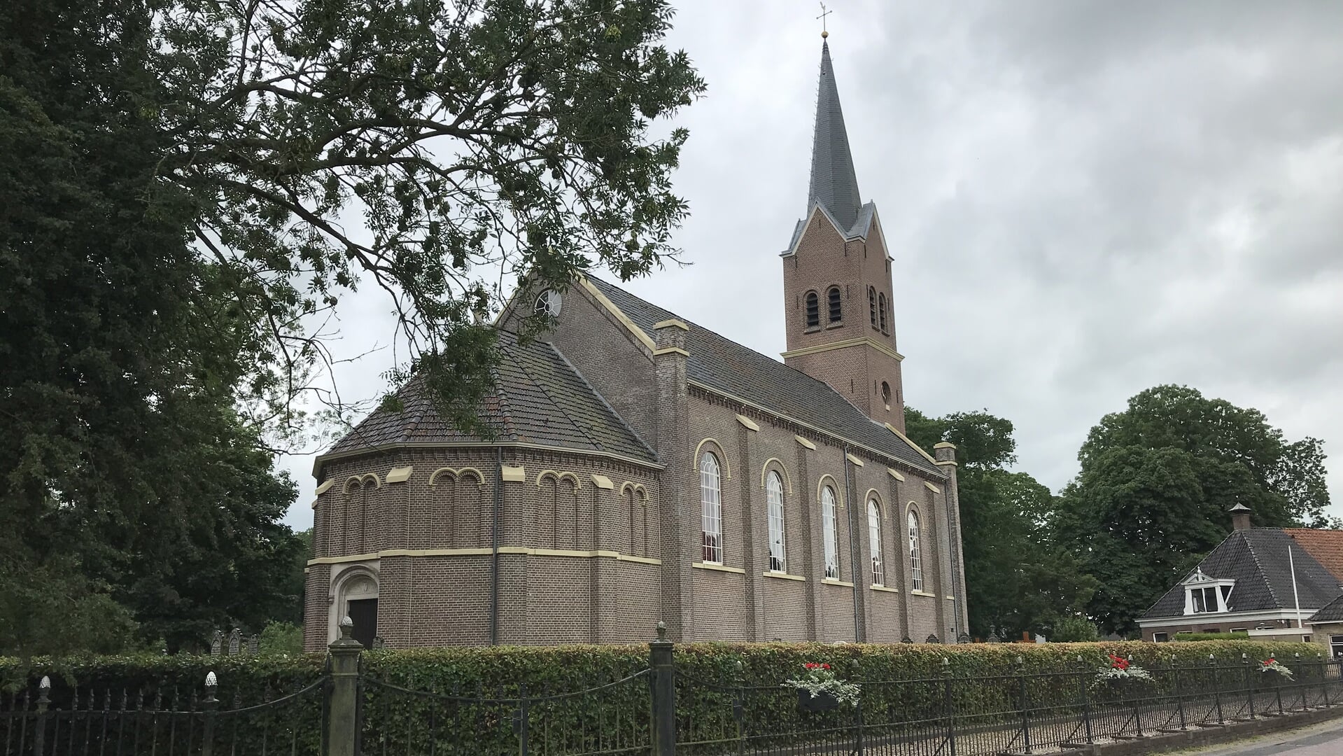 Tsjerkepaad 2025 in Ysbrechtum en Tirns: Kerkdeuren open voor publiek van 5 juli tot en met 6 septem