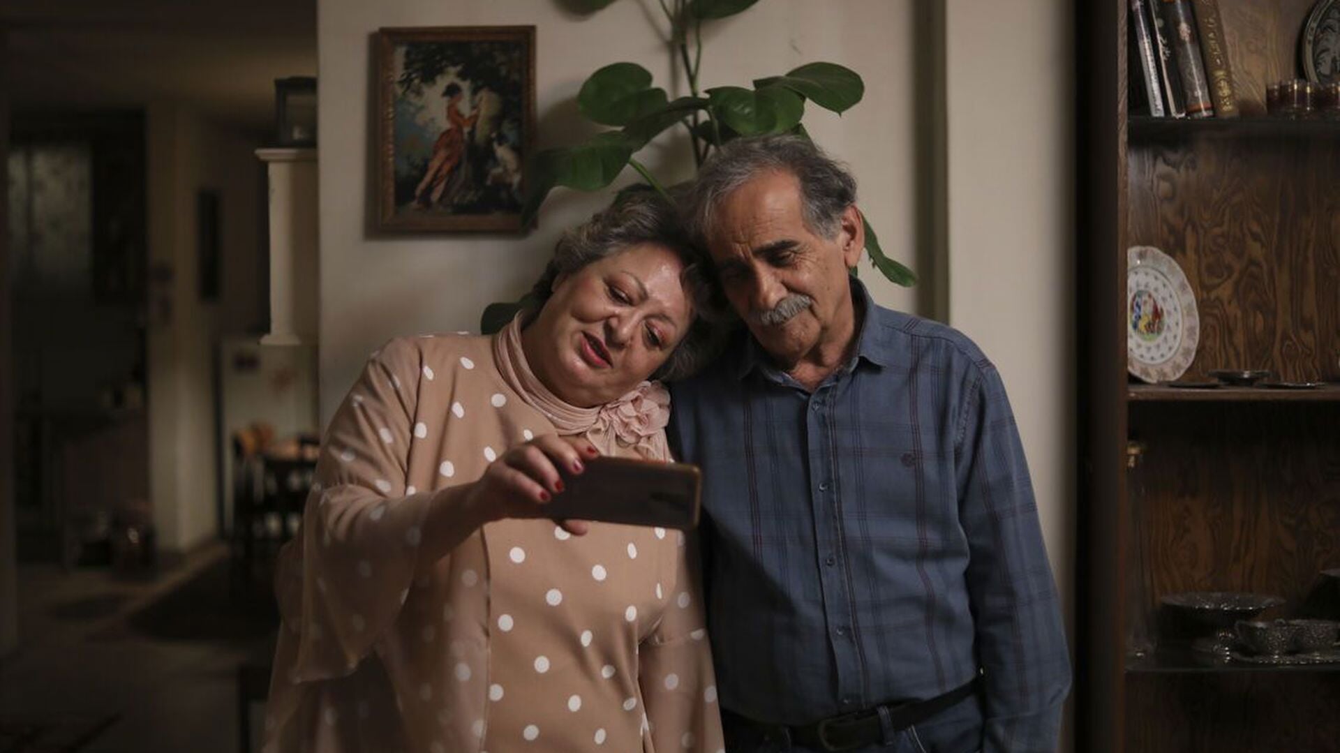 Binnenkort te zien in Filmhuis Sneek: ‘My Favourite Cake’ van de Iraanse filmmakers Maryam Moghaddam