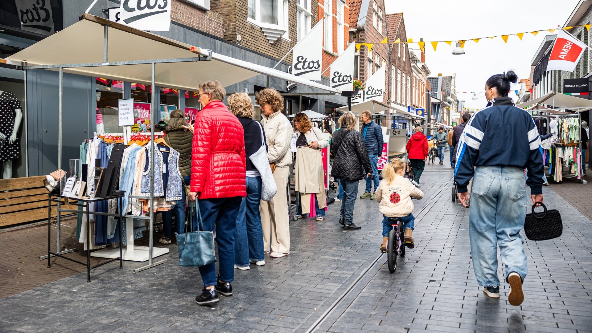 Gezellige Outletmarkt in Heerenveen
