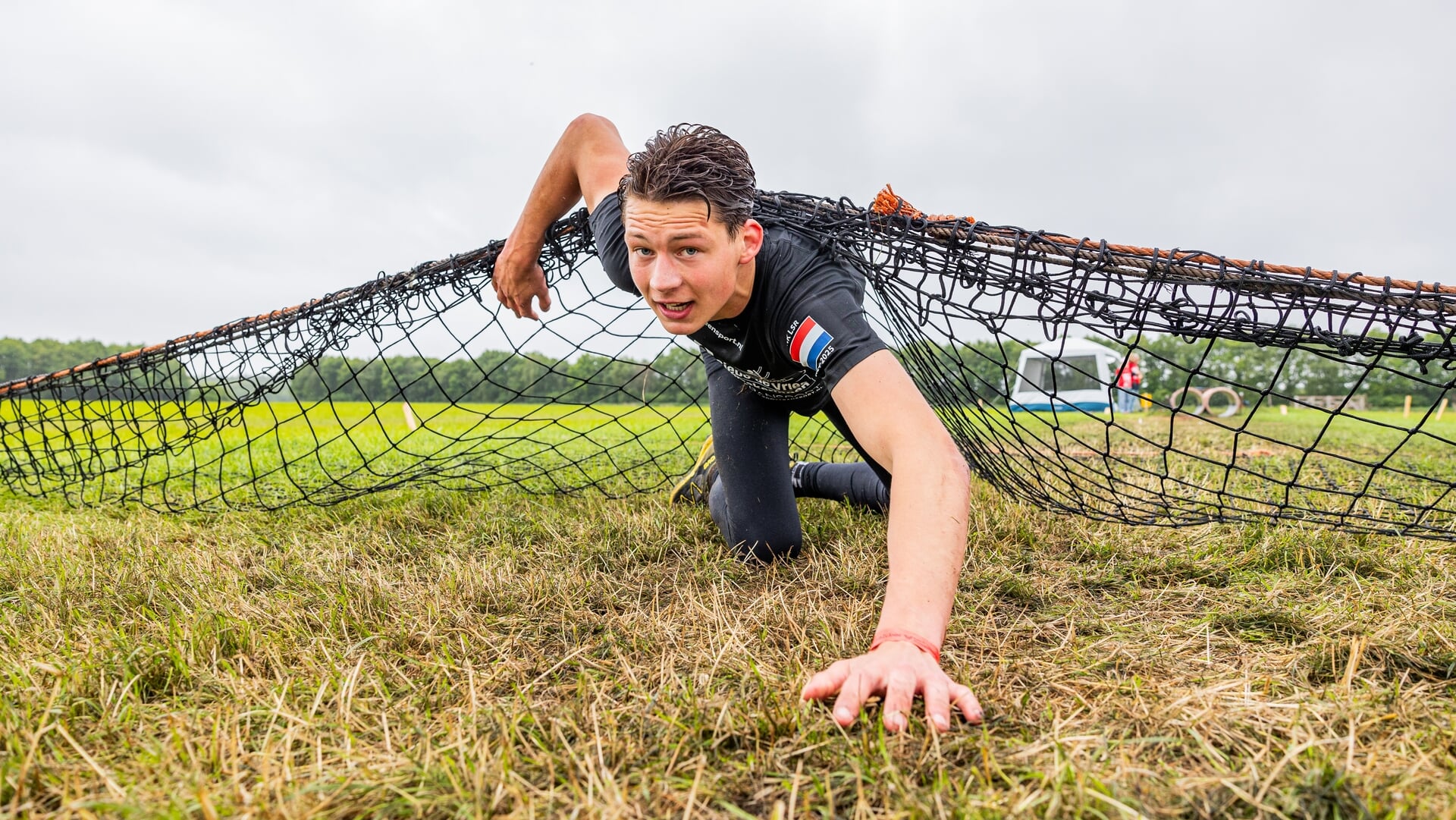 FOTO’S | Natte survivalrun voor deelnemers ONK in De Knipe
