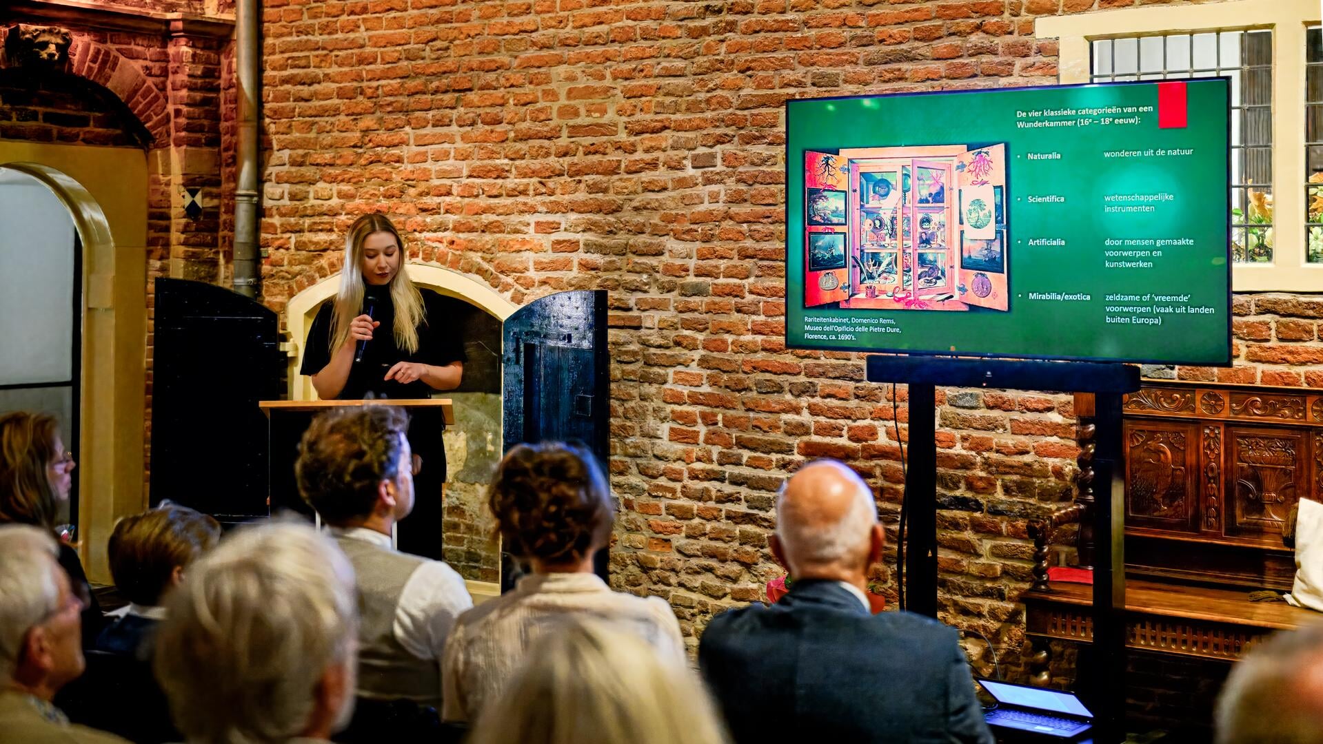 ’s Avonds naar het museum met het Maas & Waals CultuurCafé