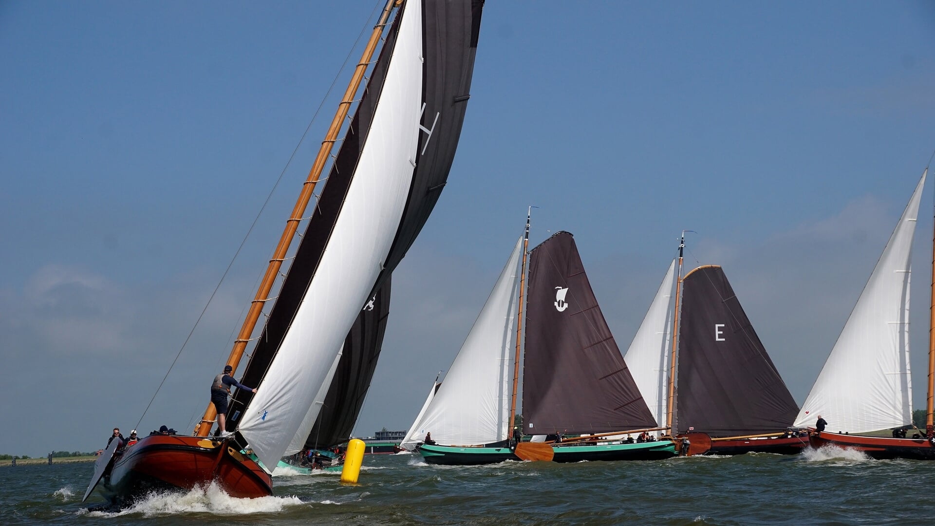 Sytze Pzn Brouwer wint met Gerben van Manen - Kleinere startgroepen bij Lemmer Ahoy in 2026