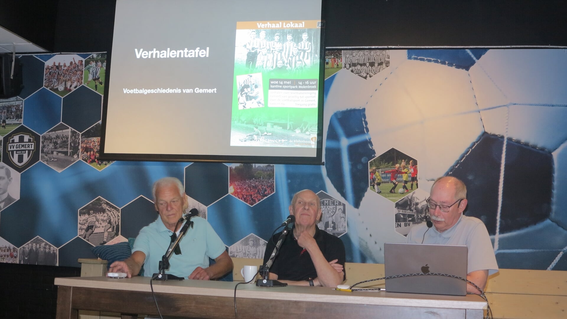 Oliesjeijk op de tribune: zwart-witters halen herinneringen op tijdens Verhalentafel v.v. Gemert