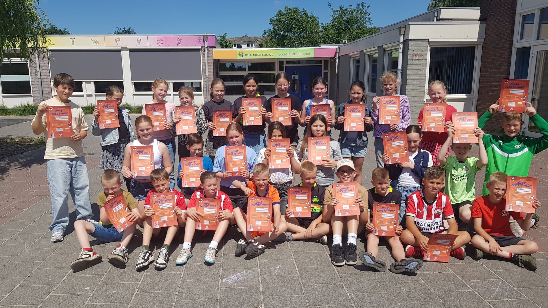 Uitreiking certificaten cursus jeugd EHBO