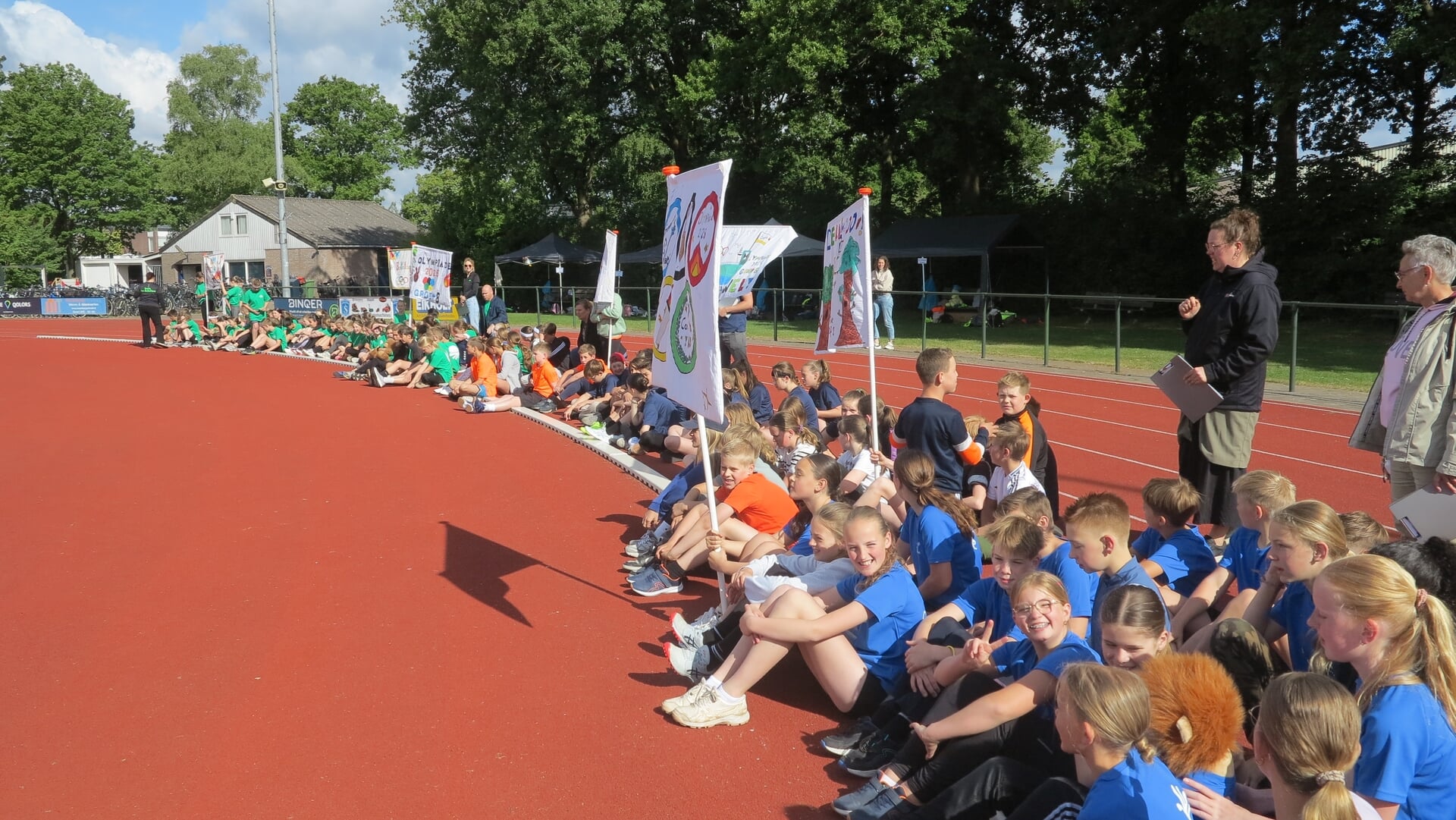 Twintigste schoololympiade voor achtste-groepers in Gemert-Bakel: ‘Sport brengt mensen samen’