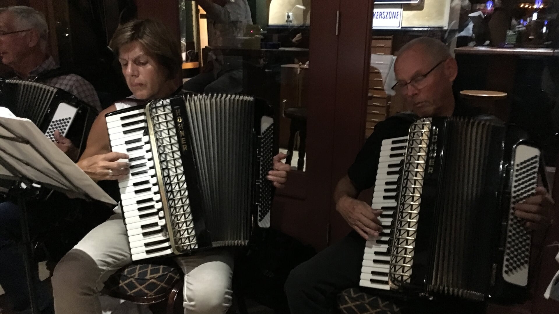 Maandelijkse meezingavond ’t Nachtpitje