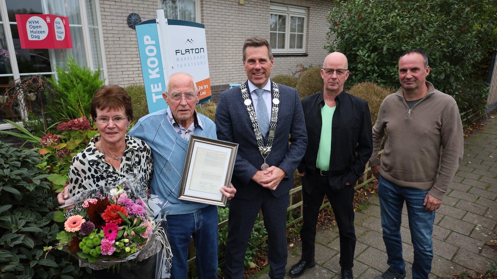 Echtpaar Van Dijk viert zestigjarig huwelijk