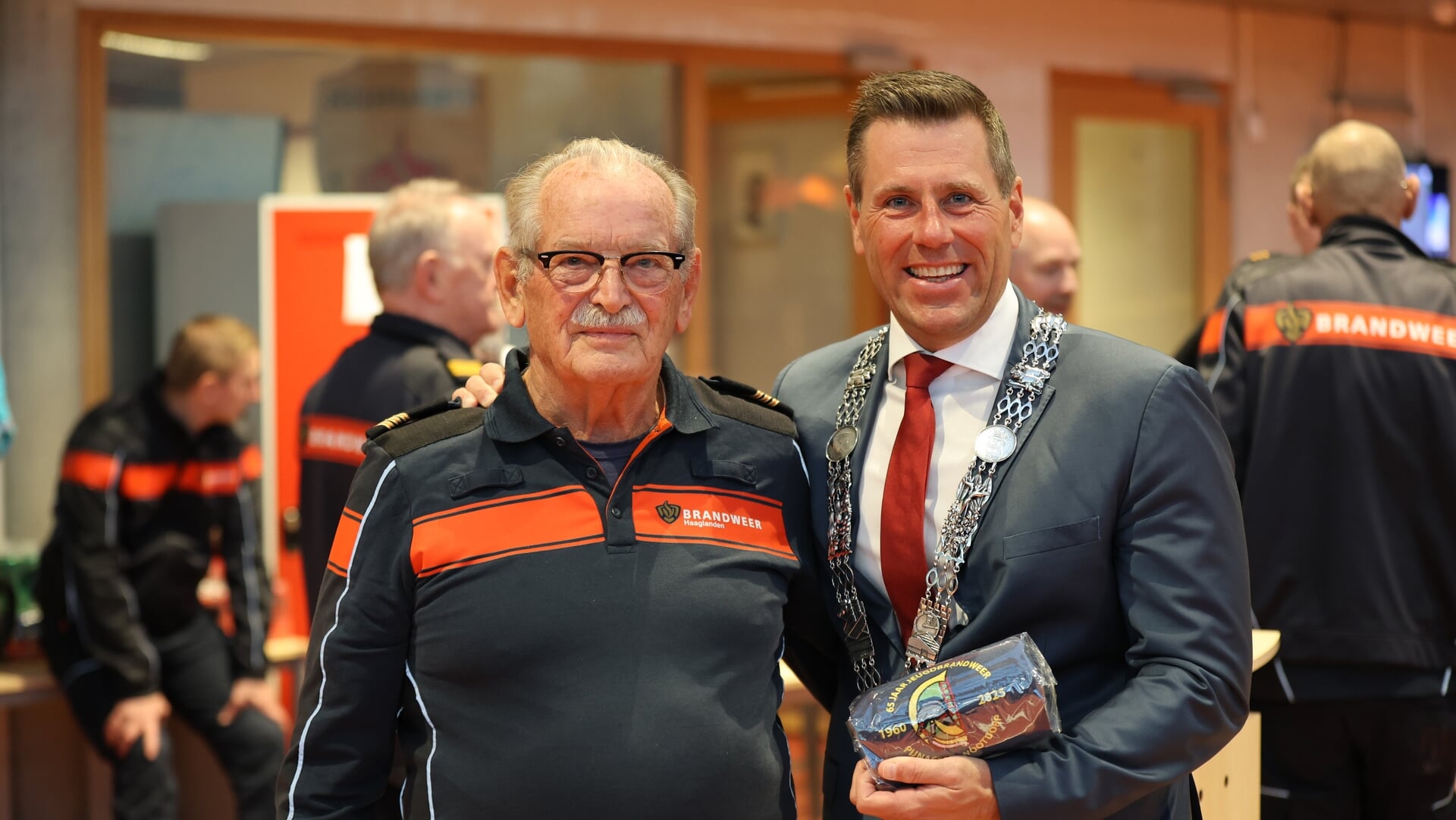 Vlammen, teamwork en jubileum bij lokale Jeugdbrandweer