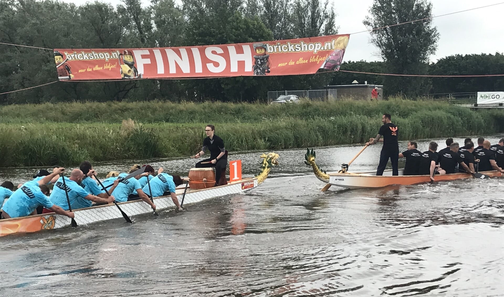 Drakenbootraces tijdens Open Havendag - hét drakenboot-evenement van ...