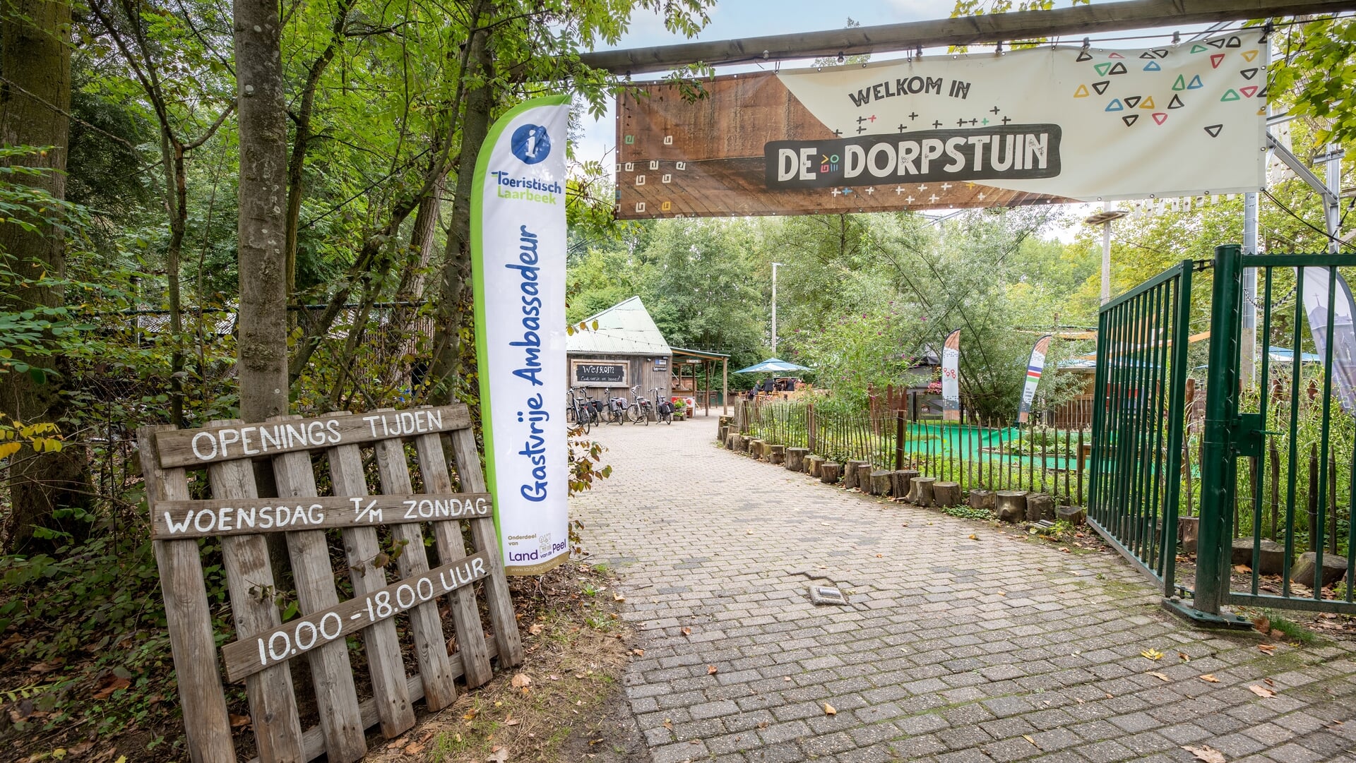 Alzheimer Zomercafé op bezoek bij de Dorpstuin