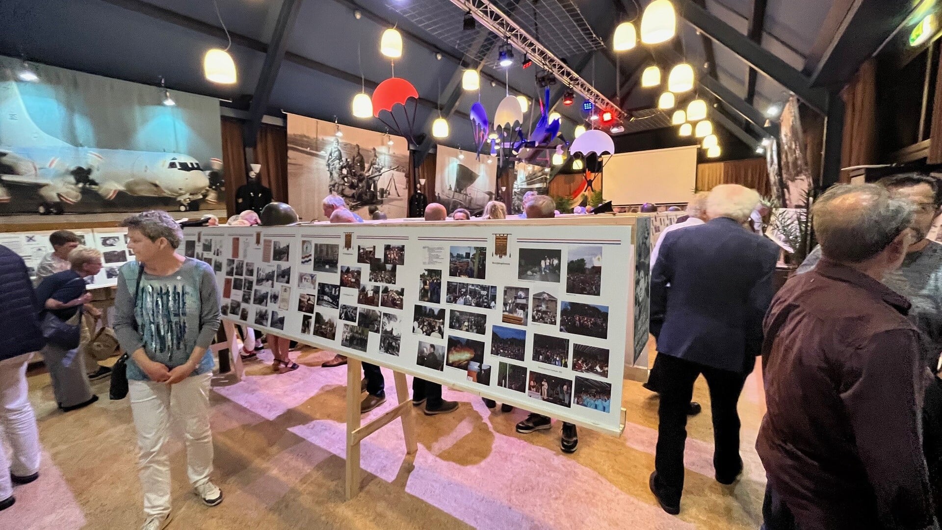 Indrukwekkende opening expo Oranje Getrouw