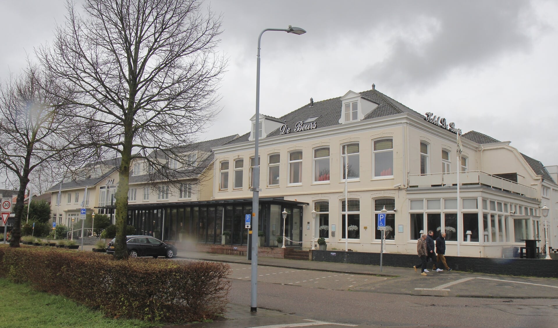 Nieuwe Eigenaar Voor Hotel De Beurs, De Naam Verdwijnt Na 160 Jaar ...