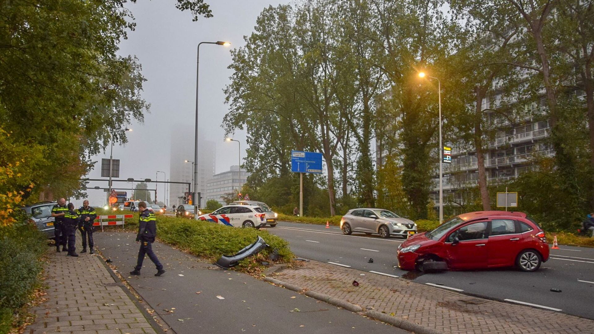 Flinke file door aanrijding tussen twee voertuigen