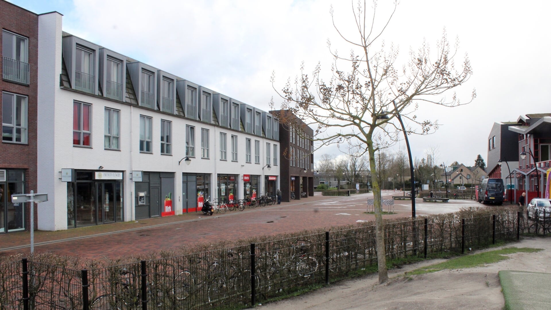 Werkgroep ontwikkelt visie op aanpassing Máximaplein: ‘Het is nu een ongezellig tochtgat’