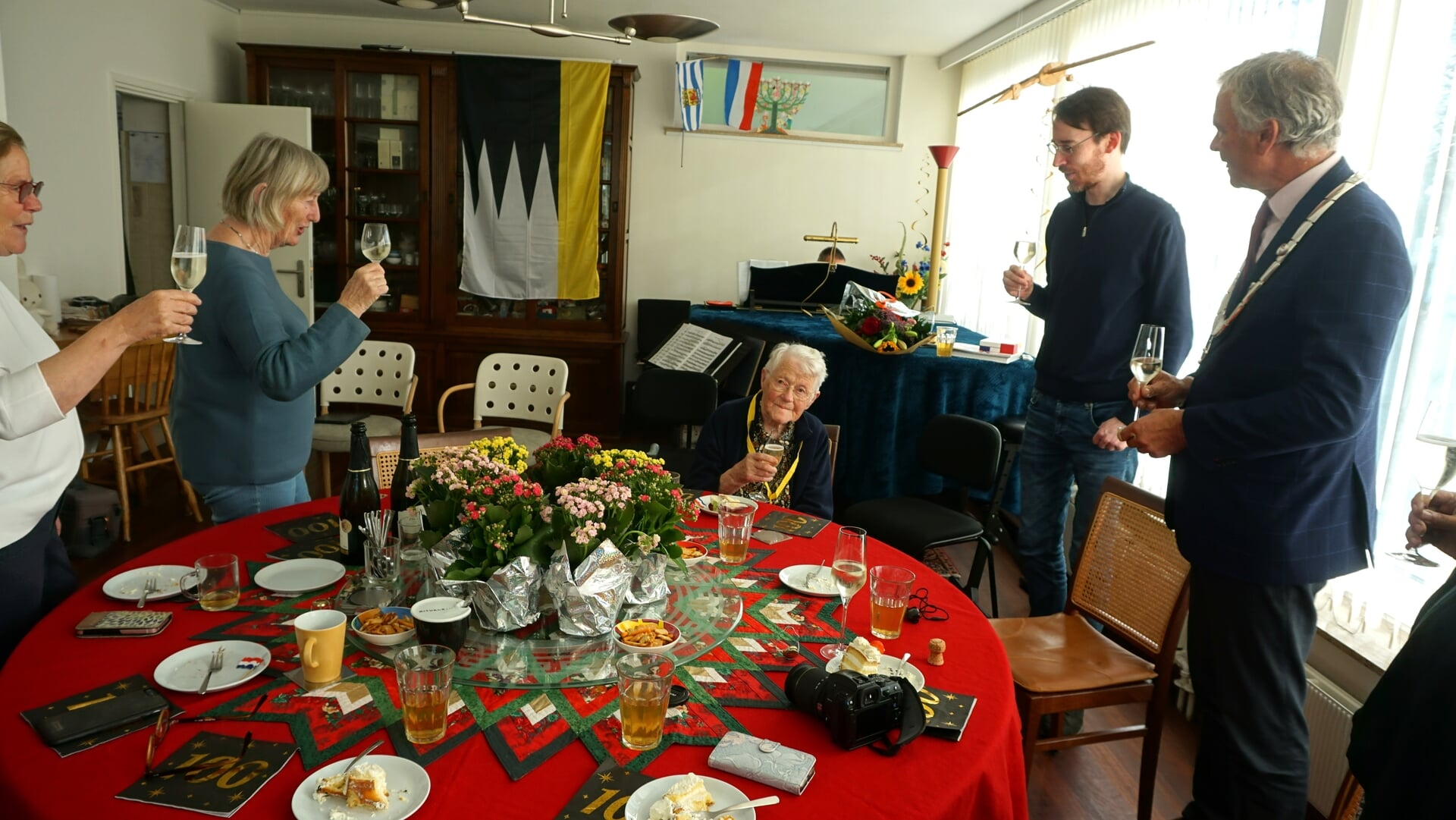 Mevrouw Heule 100 jaar oud