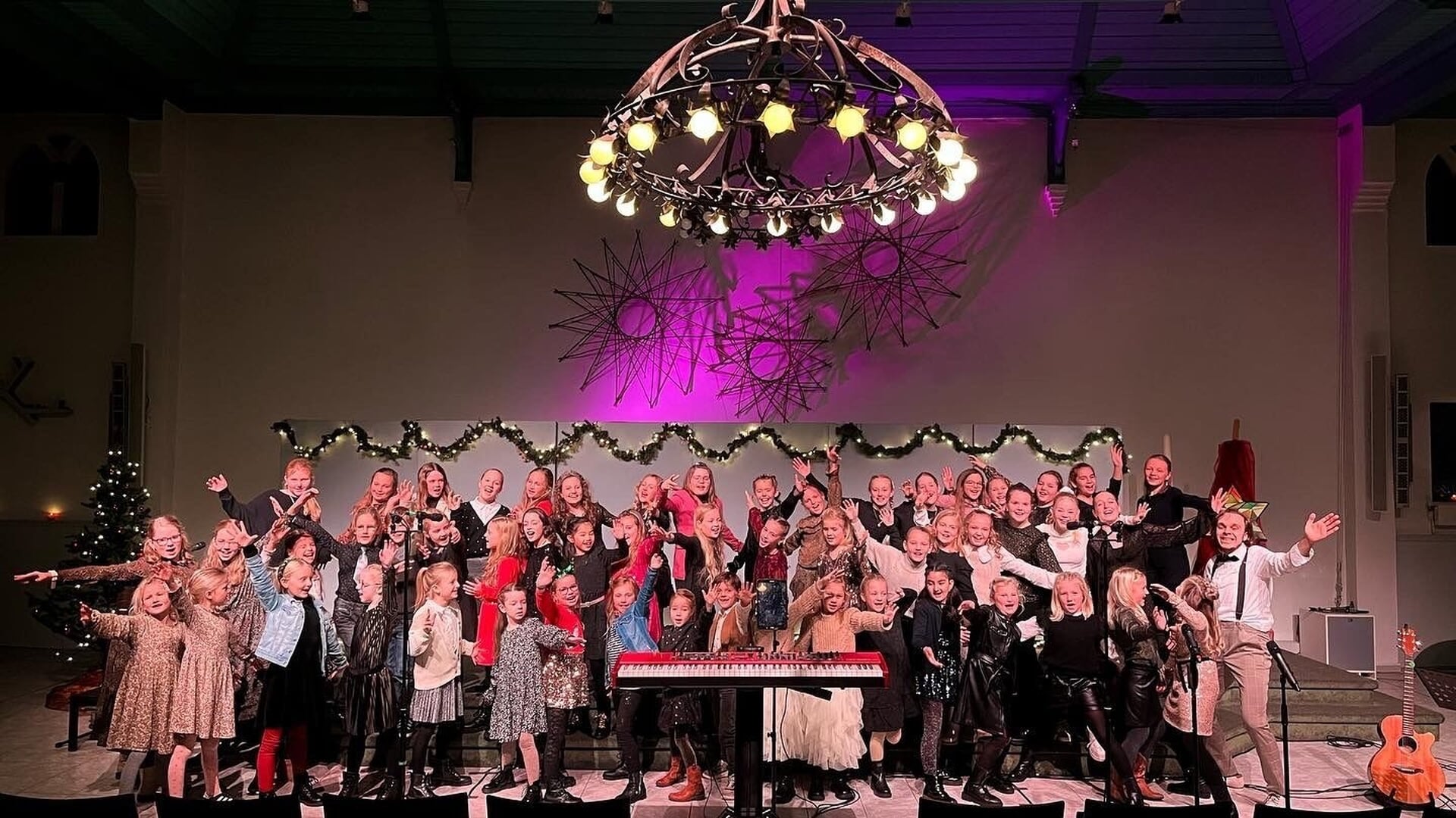 DVoted Katwijk brengt kerst tot leven met muzikaal project 2025