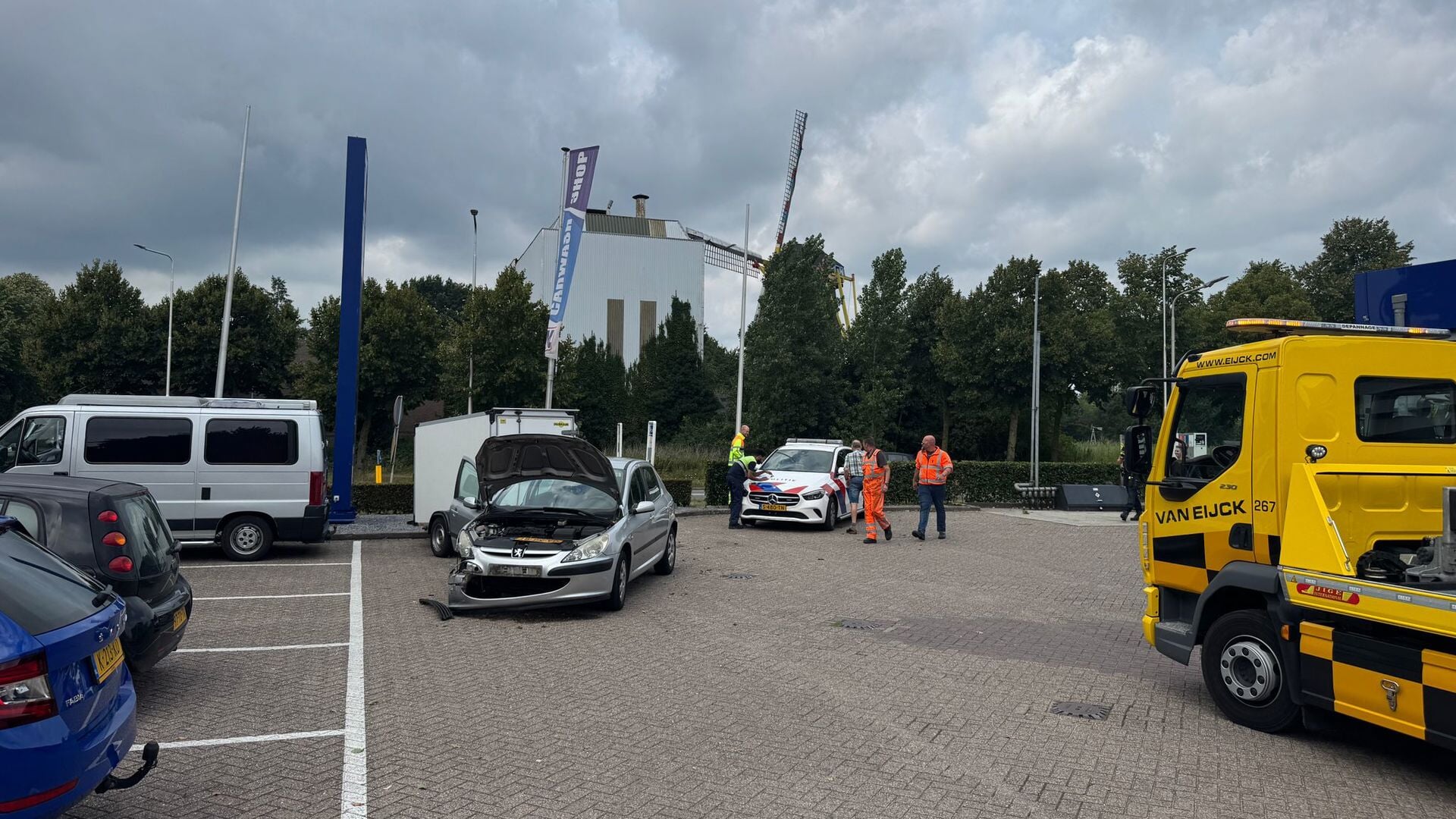 Ravage na gevaarlijke inhaalactie in Gemert