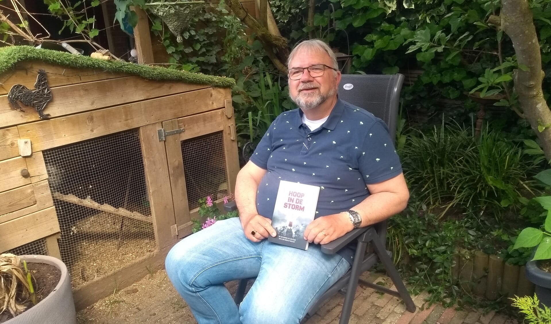 Anton-Burger-uit-Sleeuwijk-schrijft-boek-over-MS-en-het-verlies-van-pleegzoon-Matthijs