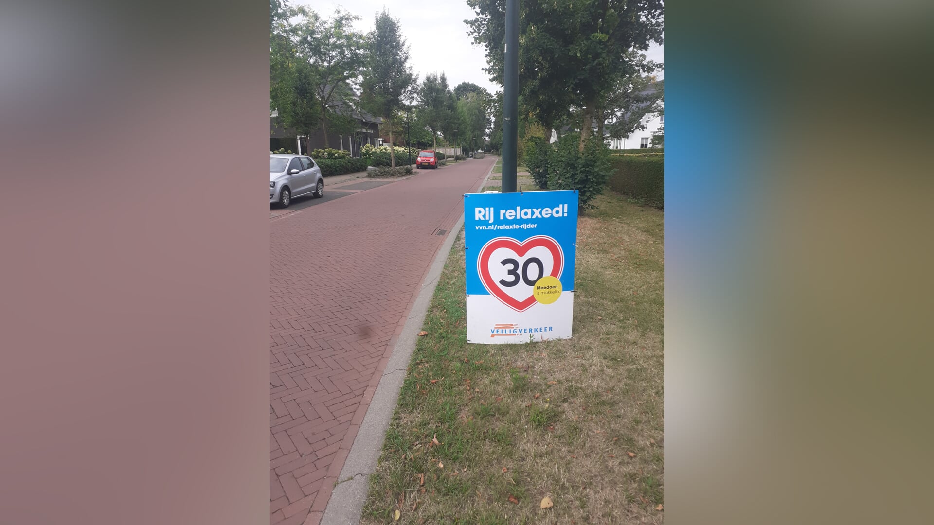 30-km-borden in Groeskuilenstraat