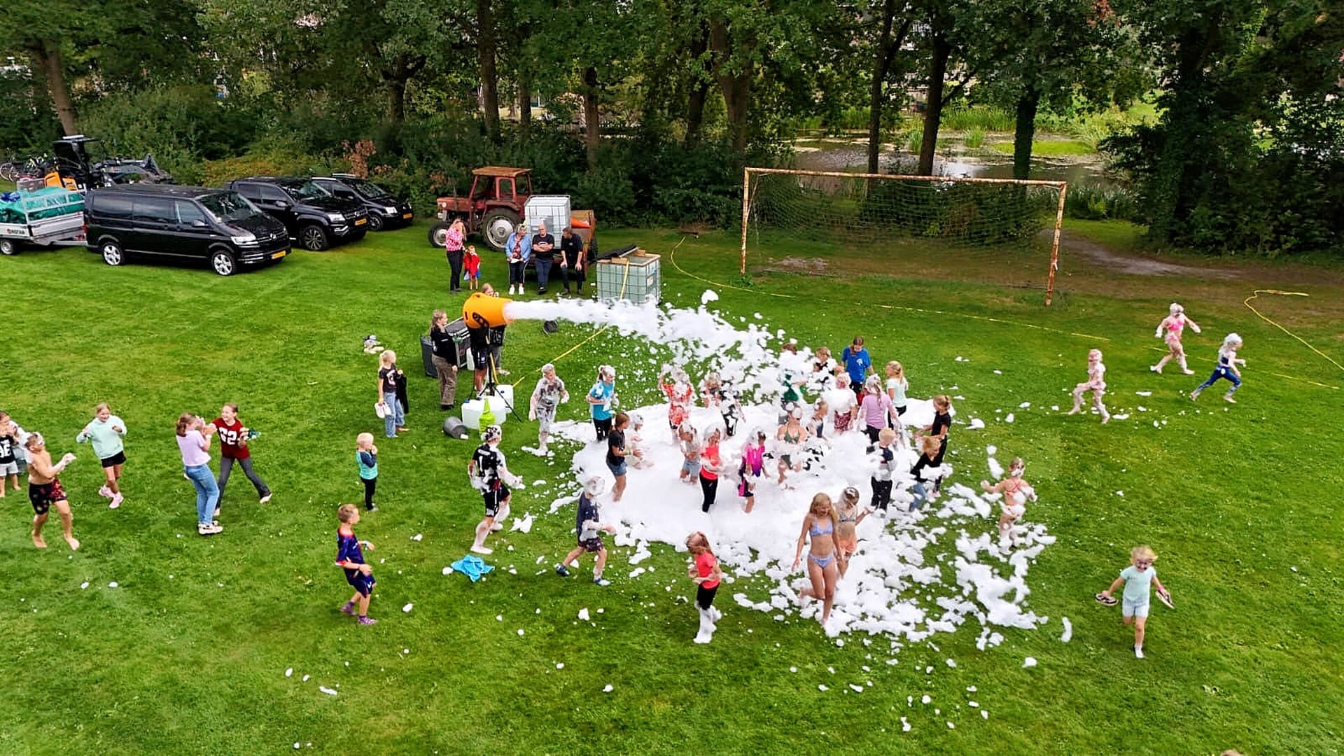 Kinderen sluiten zomervakantie bruisend af in Sintjohannesga