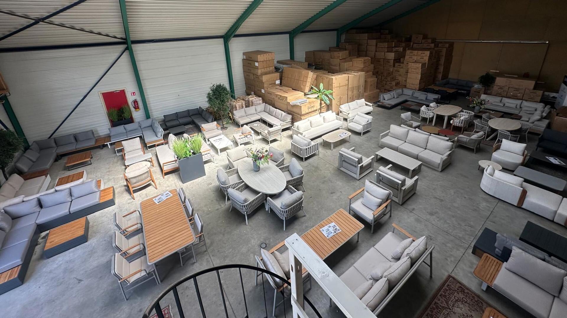 Datho Outdoor houdt magazijnleegverkoop in Scharnegoutum