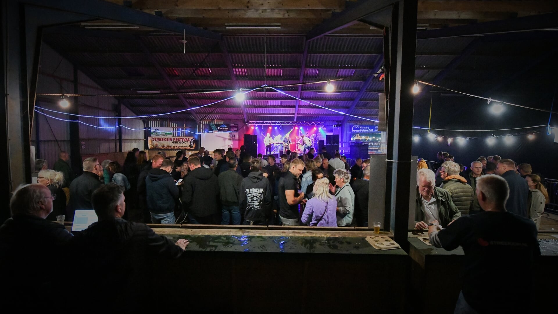 Knallend jubileumfeest voor Abe Sjipkop