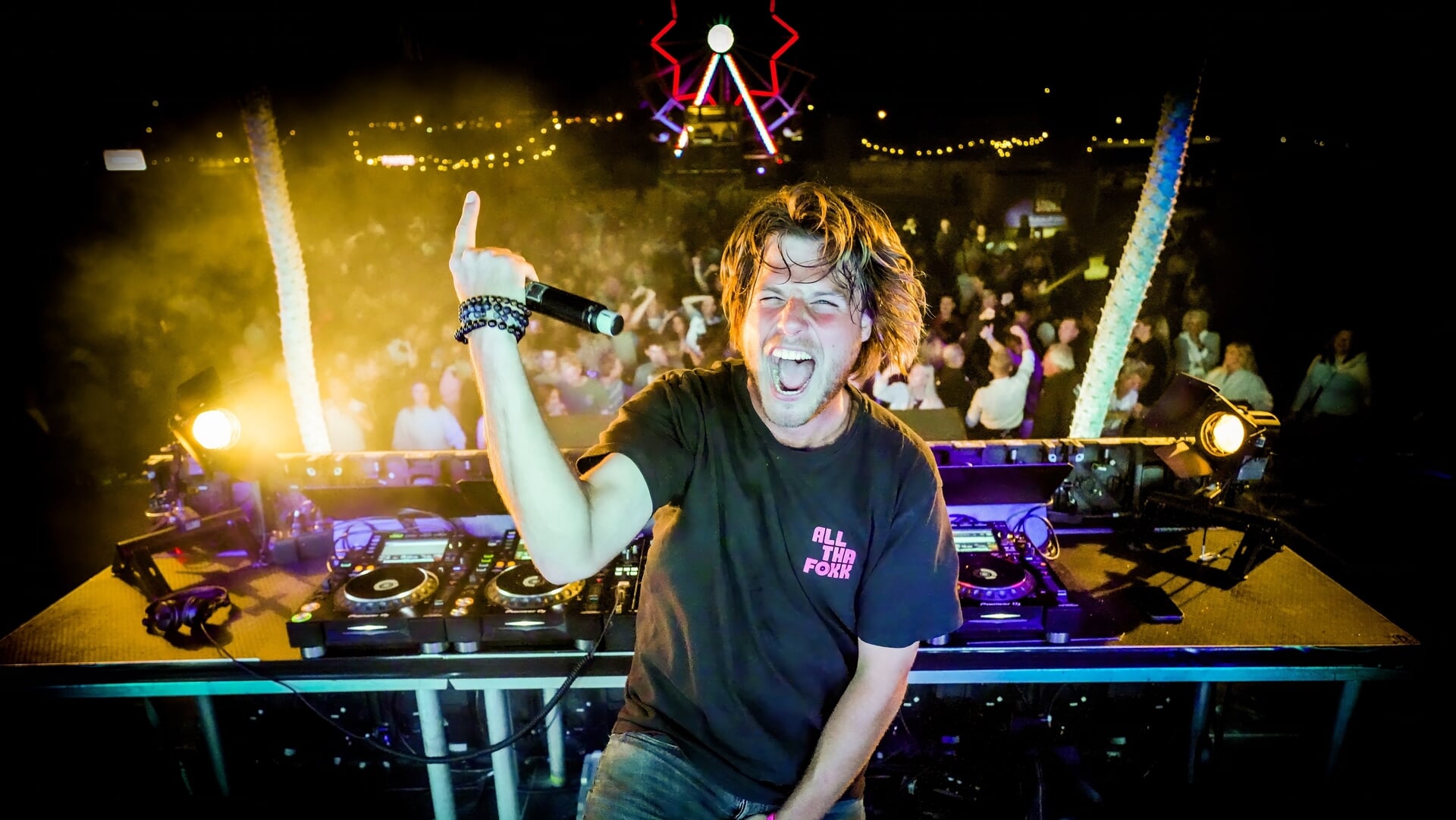 De Nacht fan AGT barst los in centrum Akmarijp, Goingarijp en Terkaple