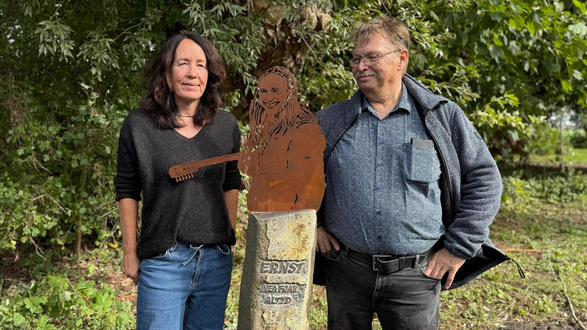 VIDEO | Onthulling herinneringszuil Ernst langhout