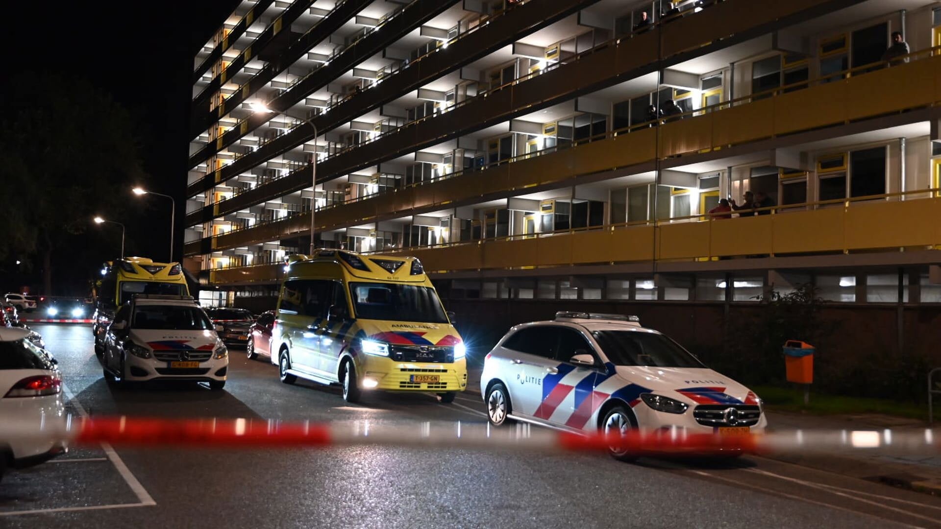 Twee personen zwaar gewond bij schietpartij in de Furmerusstraat in Sneek