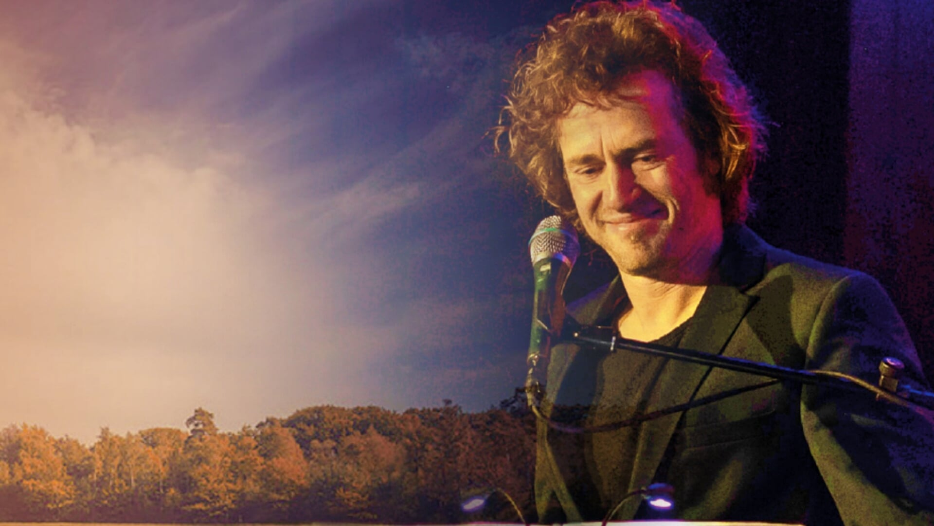 Betoverend Herfstconcert van zanger-pianist Roon Staal in Westhem