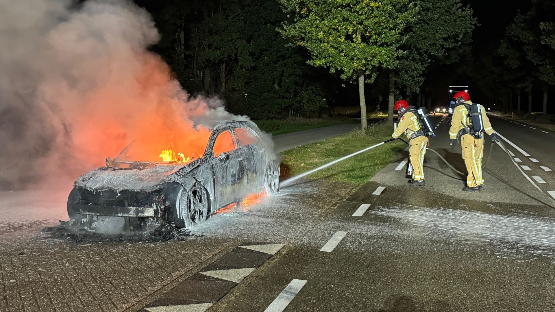 Auto uitgebrand in De Rips