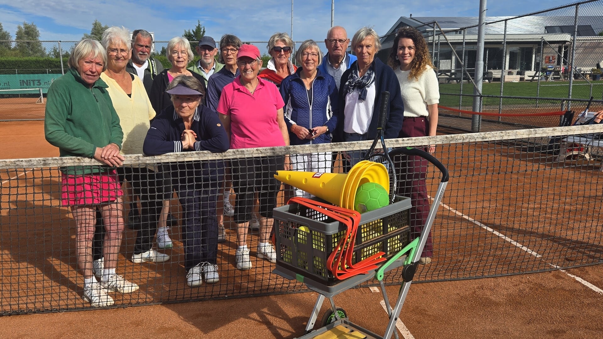 OldStars laat senioren stralen bij NOMI: “We tennissen in aangepaste vorm”