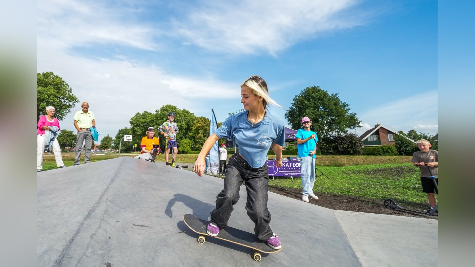 Nieuwe skatebaan Lemmer dankzij inzet jonge skaters: “Het voelde goed om samen iets neer te zetten v