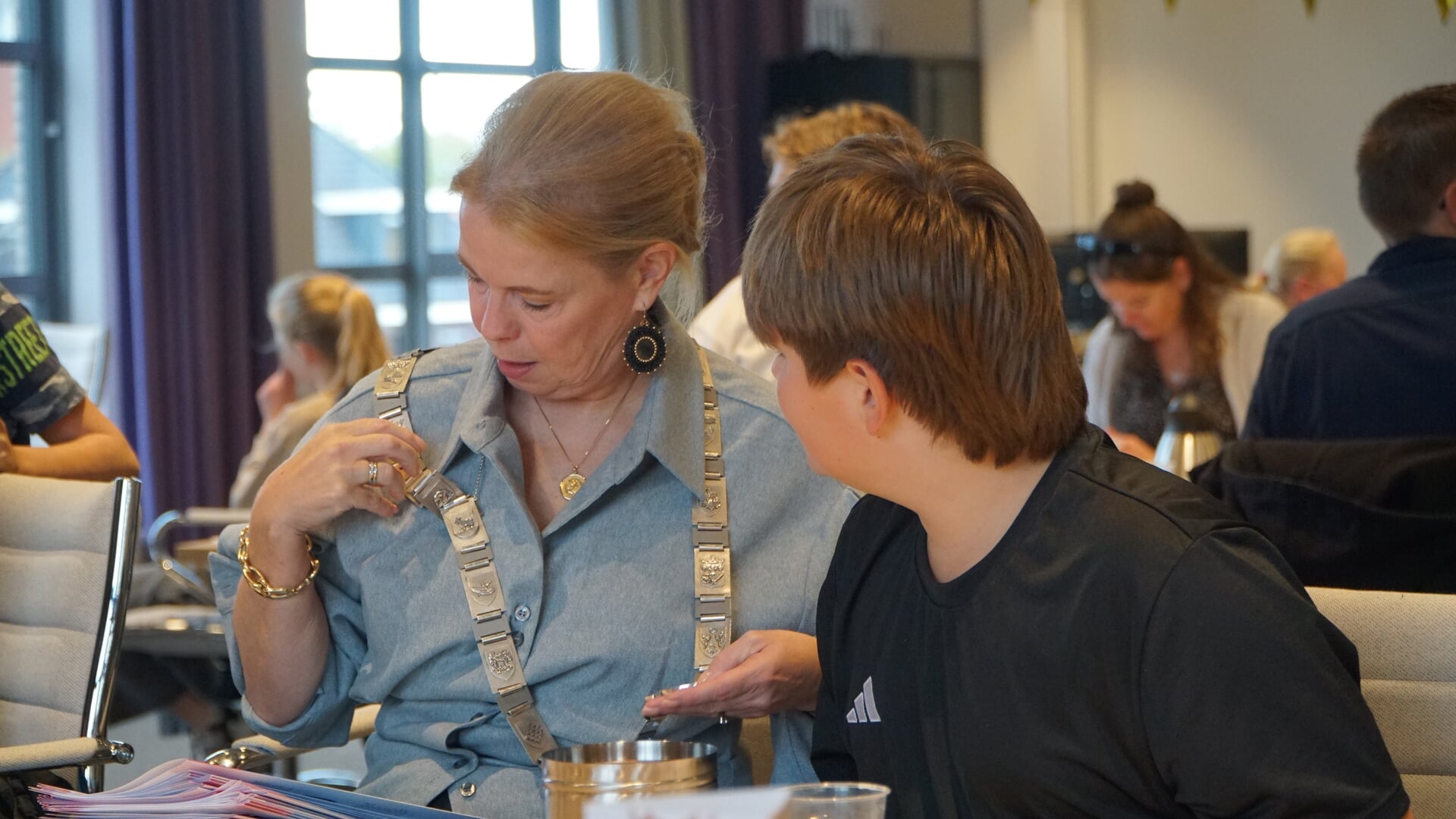 Ontbijt met de burgemeester: een leerzame ochtend voor De Feart uit Jubbega (video)