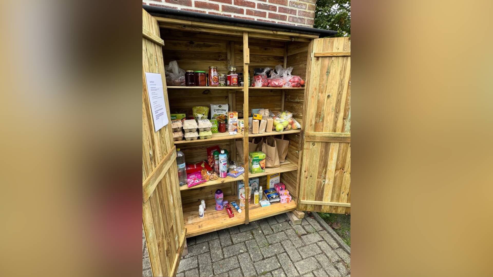 Nieuwe deelkast geplaatst in Woudsend
