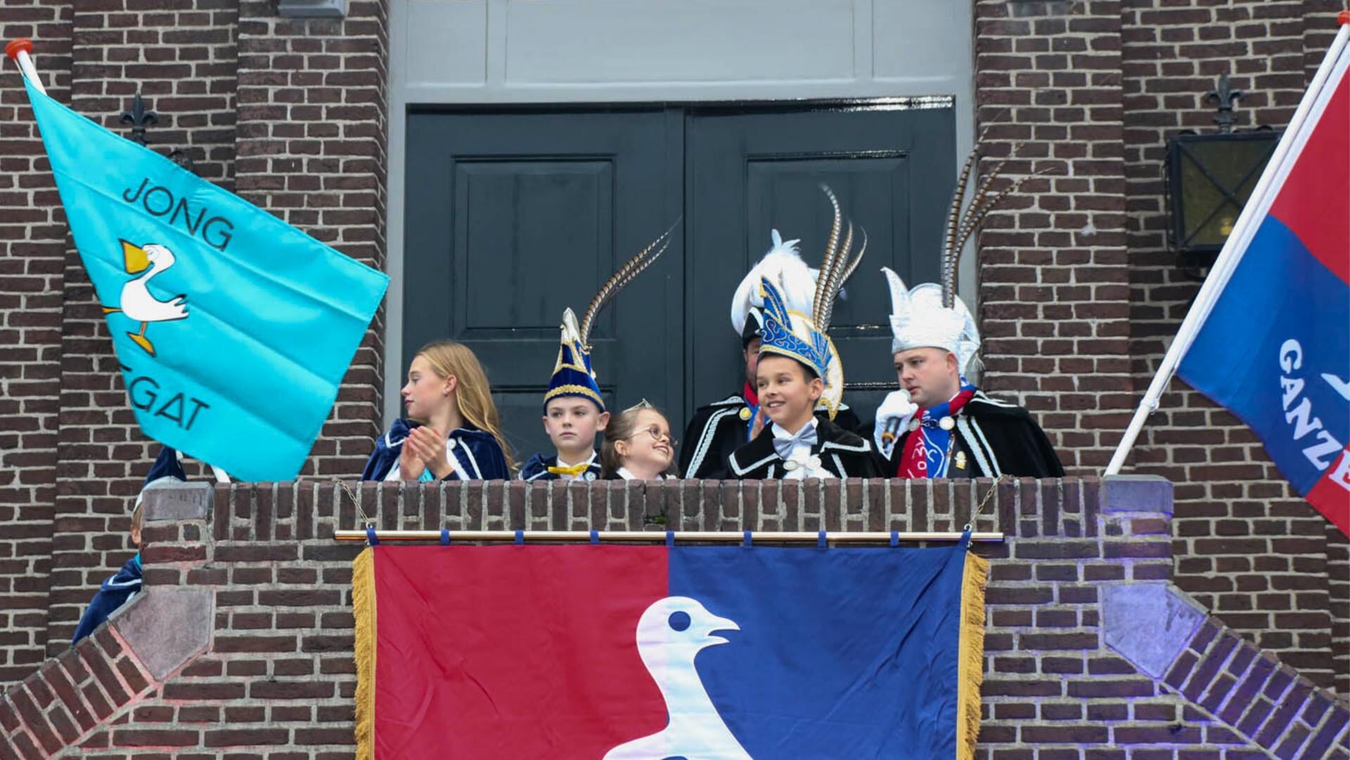 De eerste hints van Jong Ganzegat