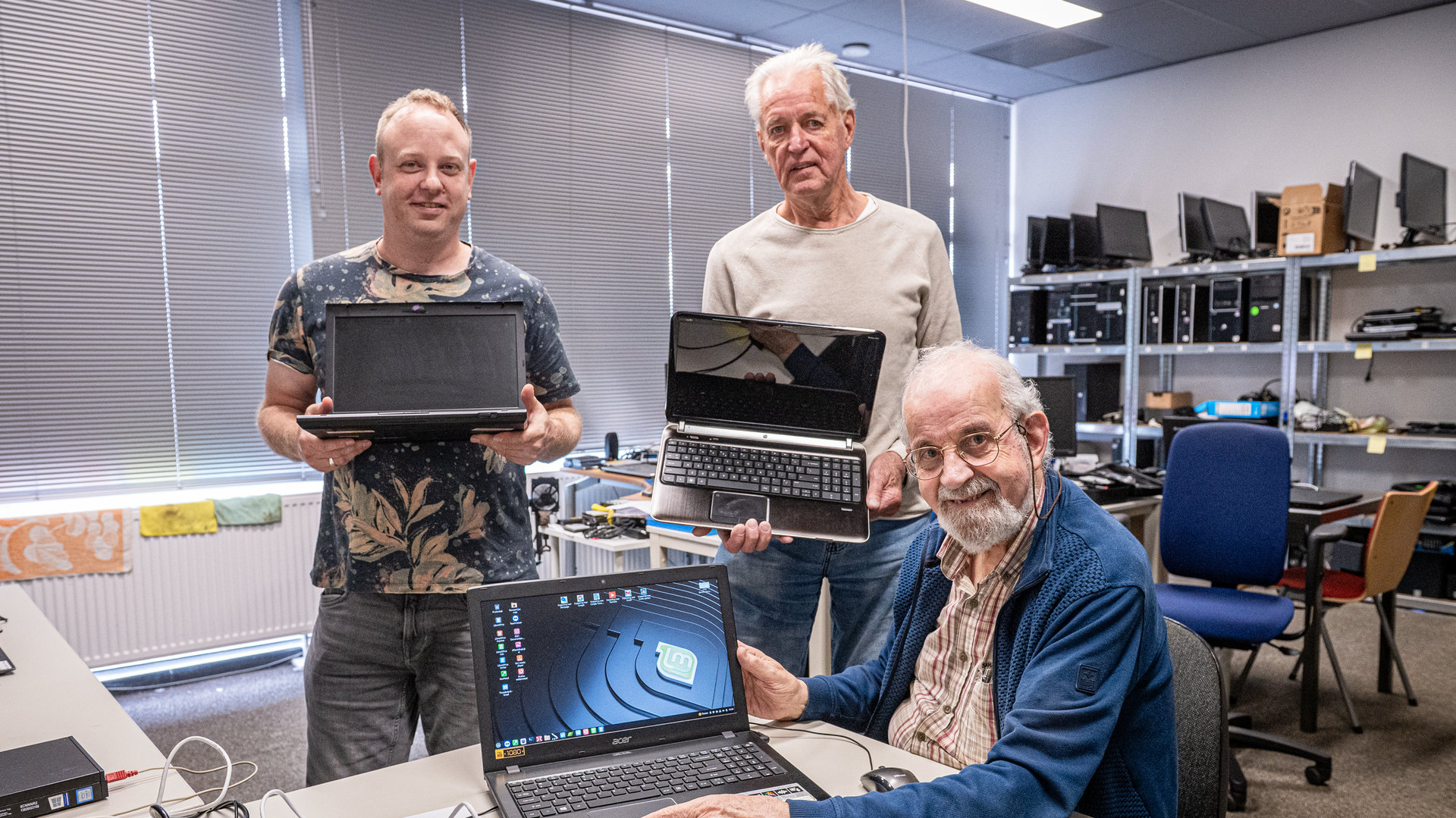Computerdienst zoekt gebruikte laptops en pc’s - De Krant