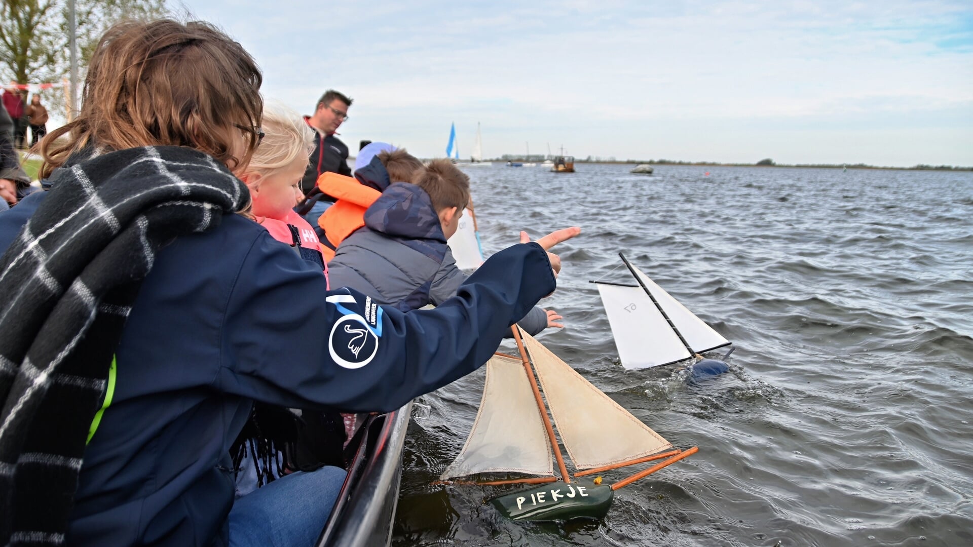 FOTO’S | Klompkesilen Langweer: strijd om de wisselbeker eindelijk gevaren