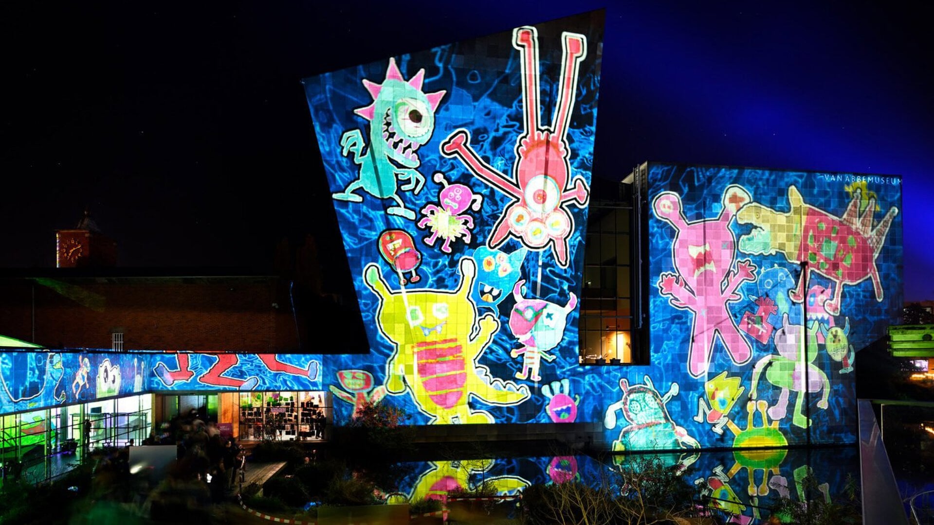 GLOW Laarbeek opent met licht, kunst en trots